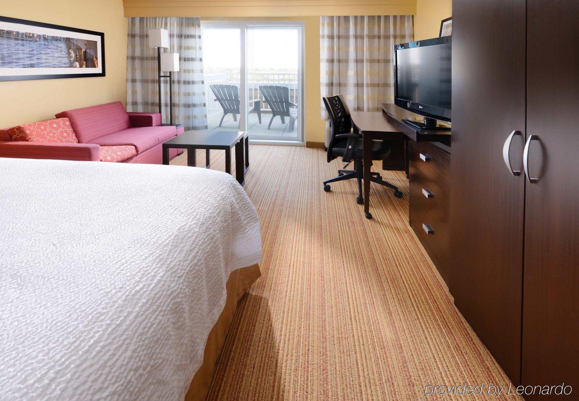 Отель Courtyard By Marriott Galveston Island Экстерьер фото