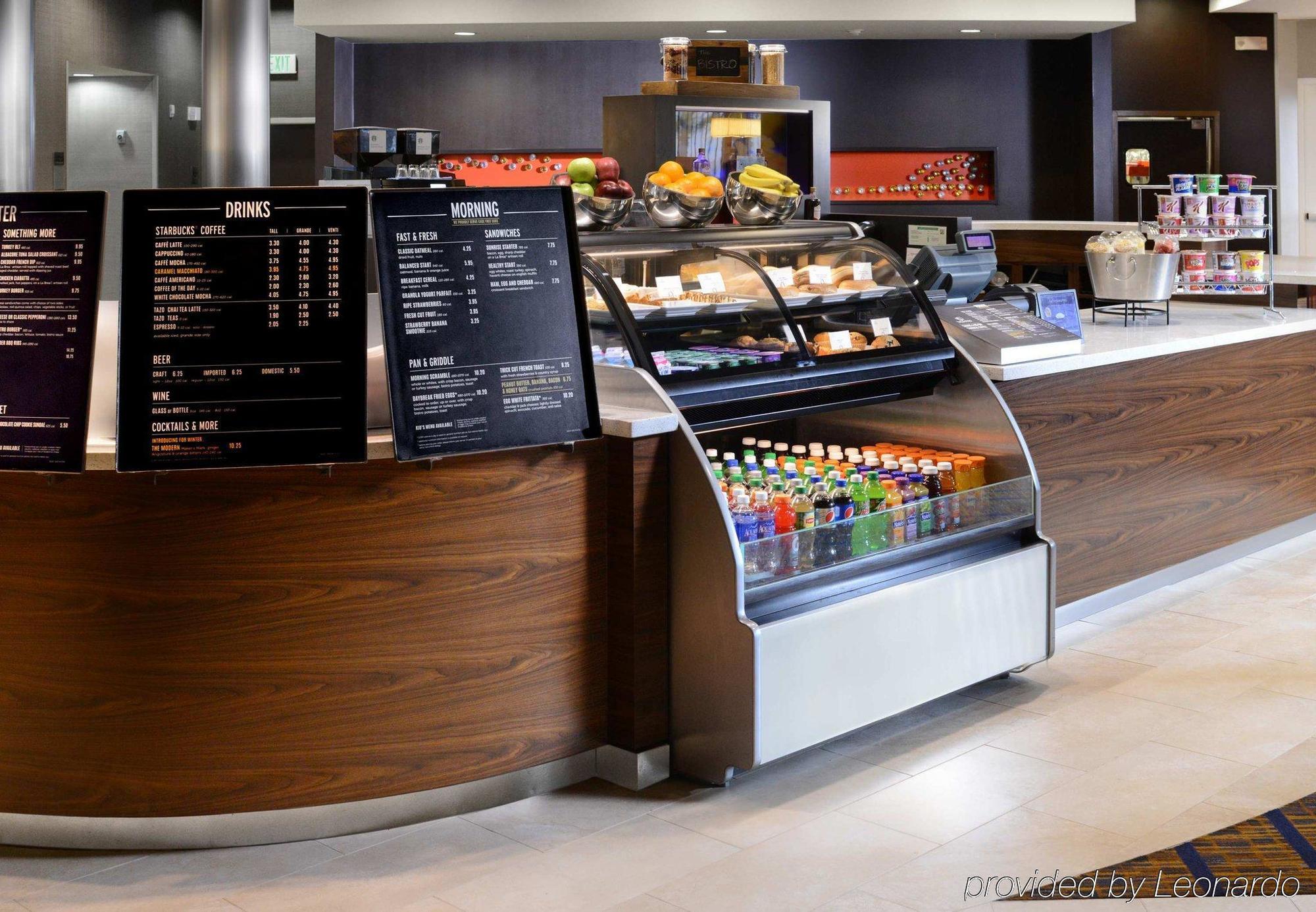 Отель Courtyard By Marriott Galveston Island Экстерьер фото